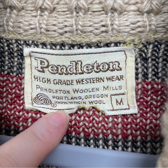VINTAGE GRAIL COLLECTOR Pendleton Westerly The Dude Bear Sweater Native Western - Picture 10 of 10